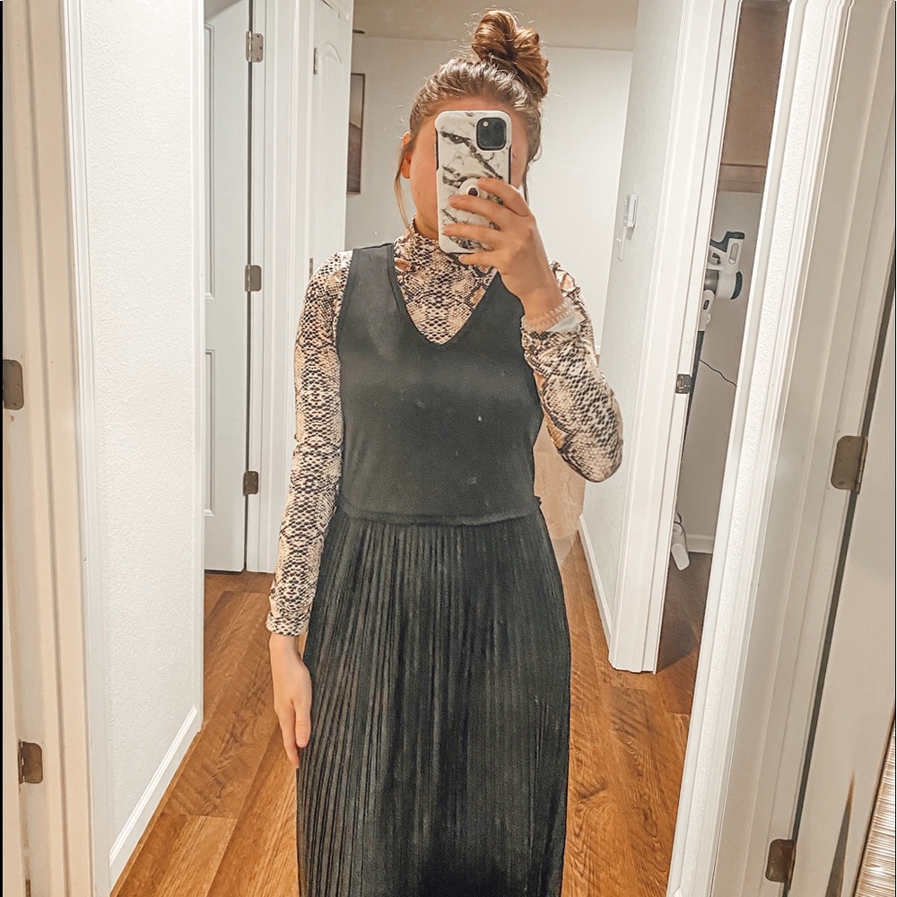 Black dress